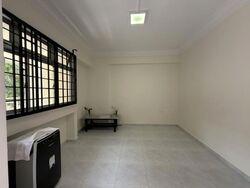 Blk 325 Tampines Street 32 (Tampines), HDB Executive #612000861